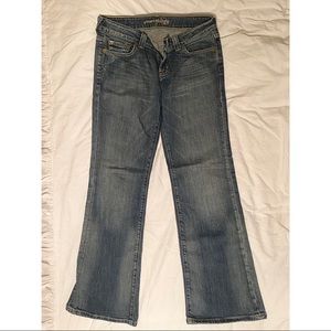 AEO Flare Jeans - Barely Worn- SHORT!